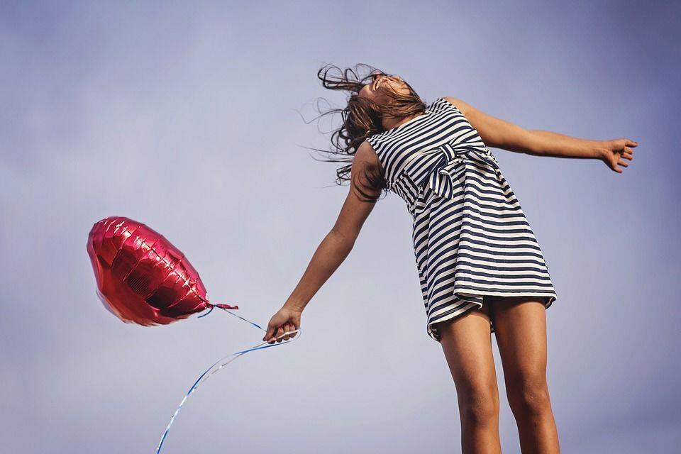 10 Quotes Terpopuler Ini Bisa Membuatmu Mantap Move On!