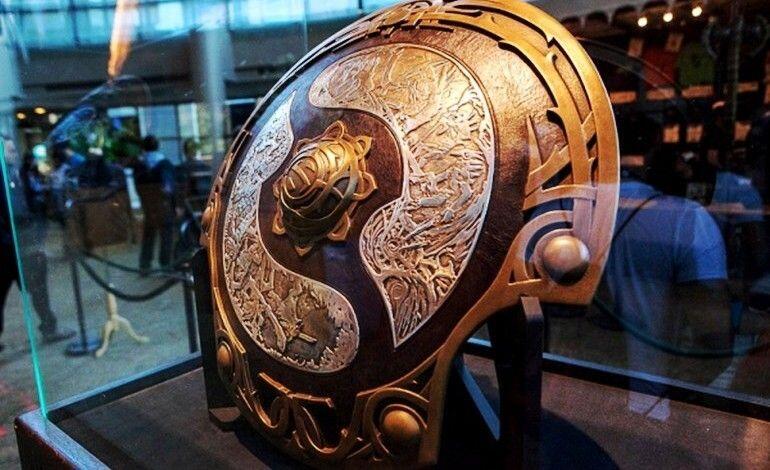 Dari 5 Trofi Turnamen Esport Bergengsi Ini, Nomor 2 Bentuknya Paling Fail Nih Gan