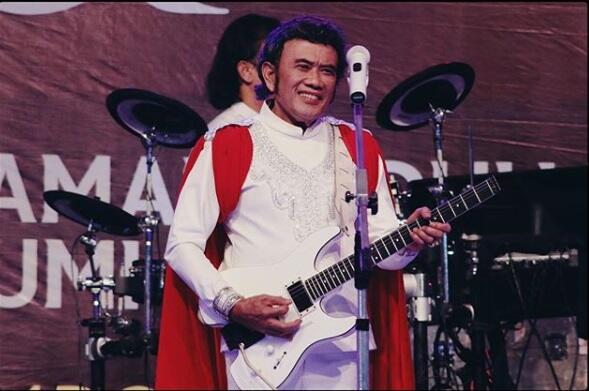 Bukan Cuma Rhoma Irama, Artis-artis Ini Ngaku Punya Istri Lebih dari Satu