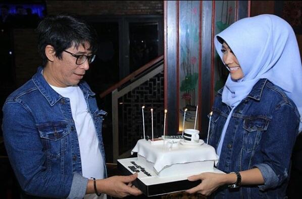 Bukan Cuma Rhoma Irama, Artis-artis Ini Ngaku Punya Istri Lebih dari Satu