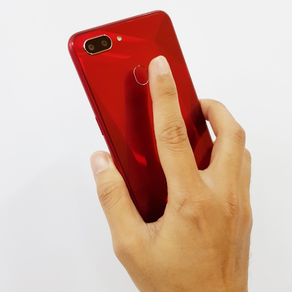 Fingerprint Scanner Realme 2 yang Presisi, Gak Bakal Salah Sentuh!