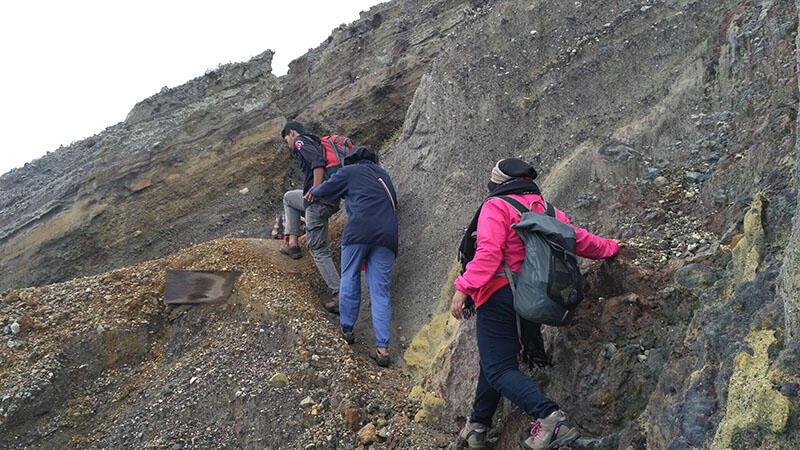 Keajaiban lain Kawah Ijen itu bernama Yunani