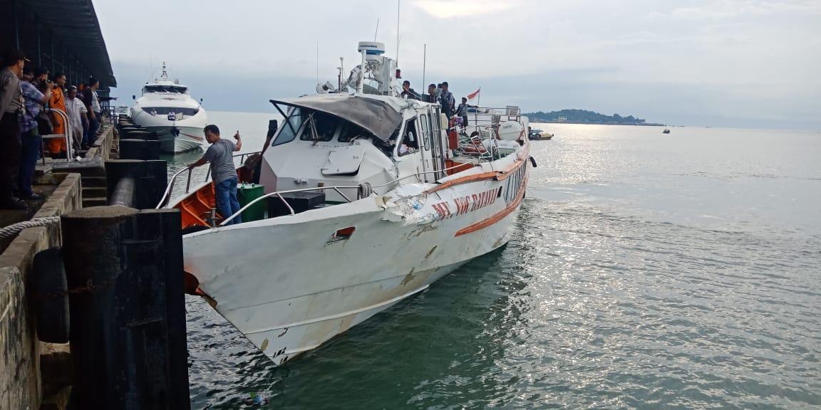Kapal Mv VOC Batavia Senggol Tangker Begini Foto fotonya