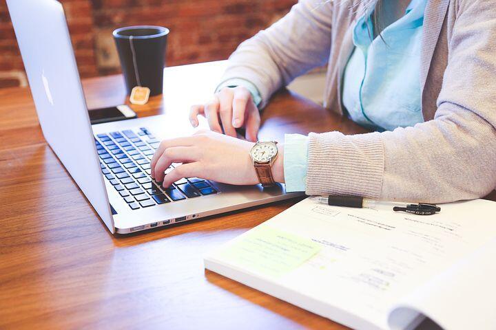 Biar Gak 'Zonk', Lakukan 7 Tips Penting Ini Saat Belanja Online