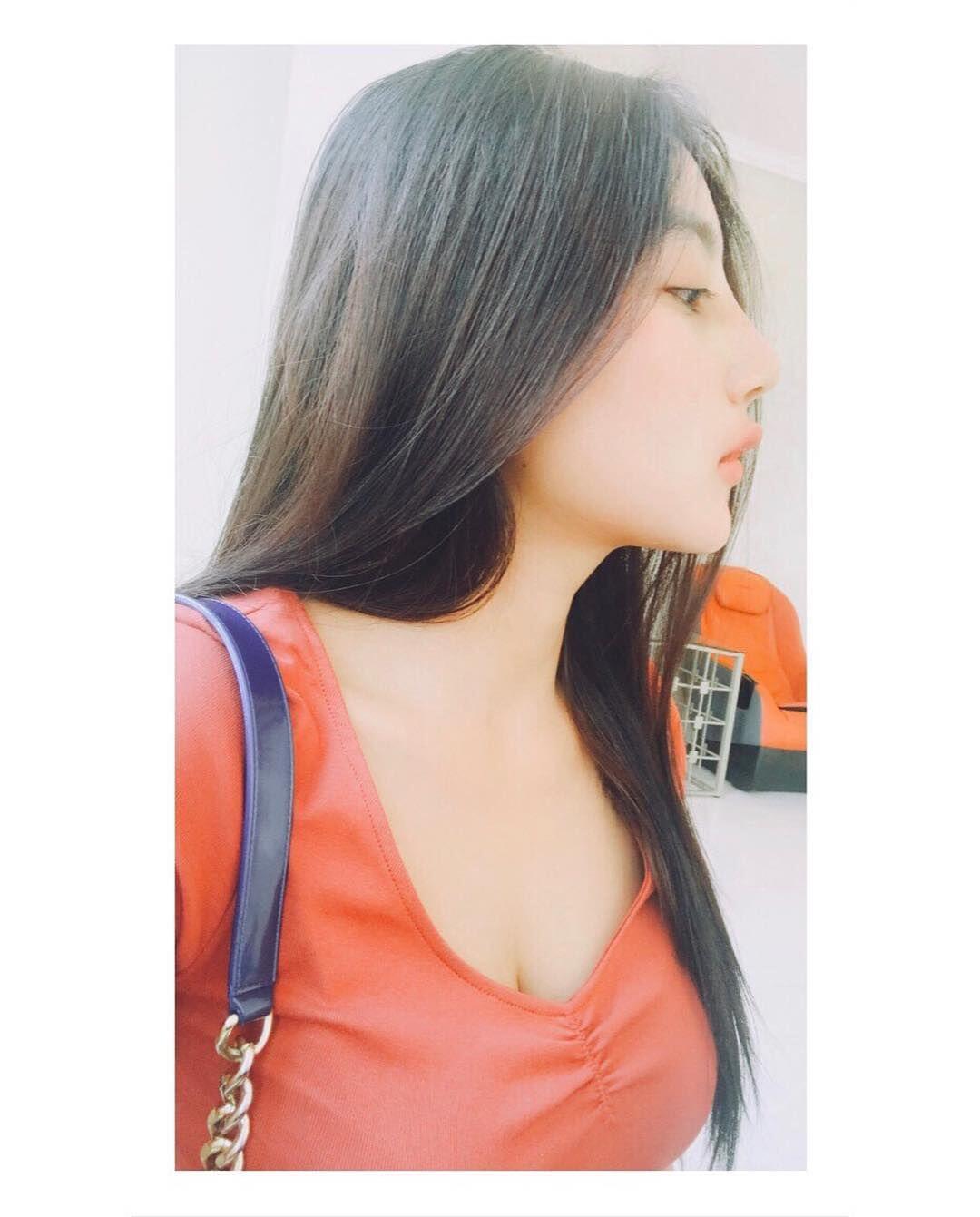 10 Foto Terbaru Pamela Safitri Duo Serigala, Bikin Susah Fokus
