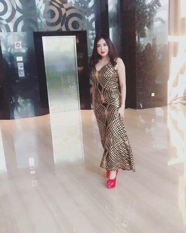 10 Foto Terbaru Pamela Safitri Duo Serigala, Bikin Susah Fokus