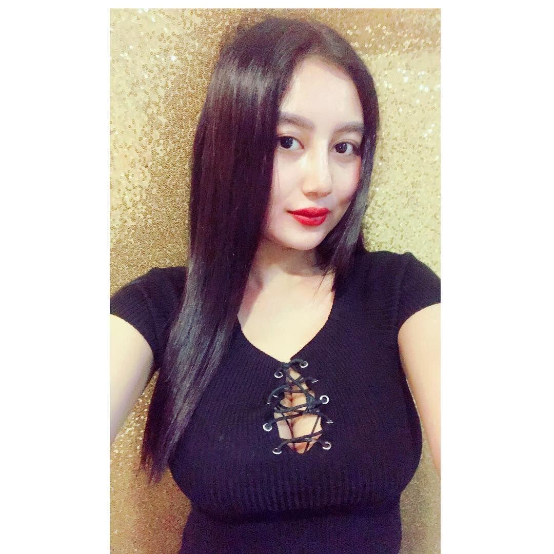 10 Foto Terbaru Pamela Safitri Duo Serigala, Bikin Susah Fokus