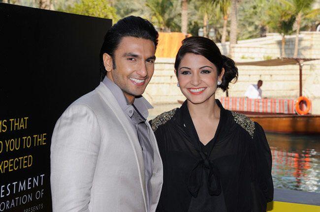 5 Seleb Bollywood Ini Masih Berteman Baik dengan Mantan Lho!