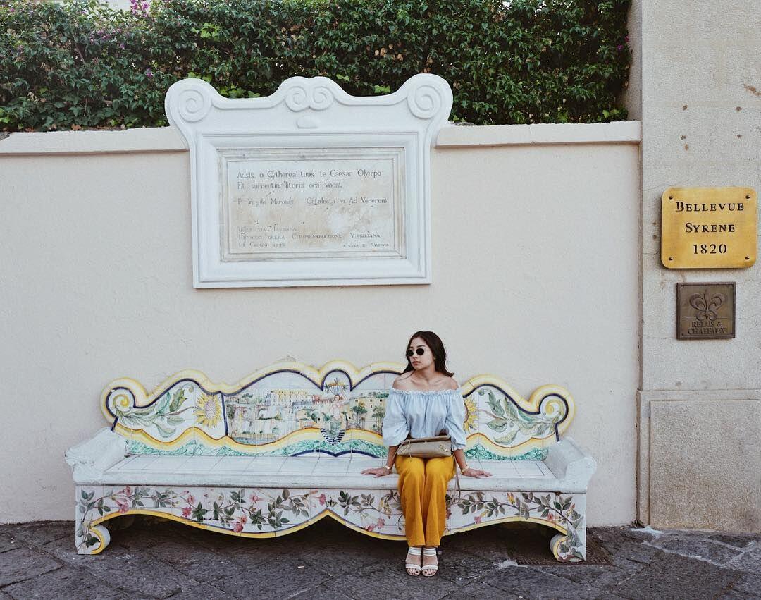 8 Inspirasi Gaya Traveling Nikita Willy, Stylish untuk OOTD Liburan!