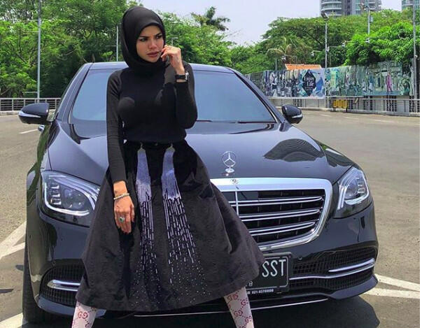 Pantas Nggak Sih? Shinta Bachir dan Nikita Mirzani Berantem karena Utang Rp 2,5 Juta