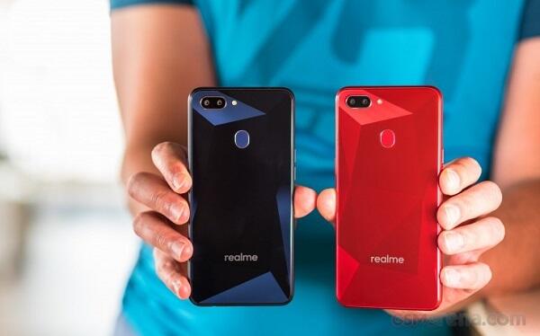 Ini Dia Kenapa Realme 2 Bisa Bikin Agan dan Sista Makin Stylish!