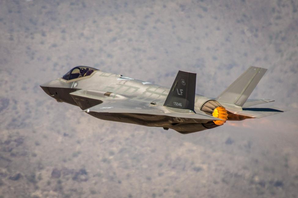 Pesawat Siluman F35 Resmi Dikandangkan Gan