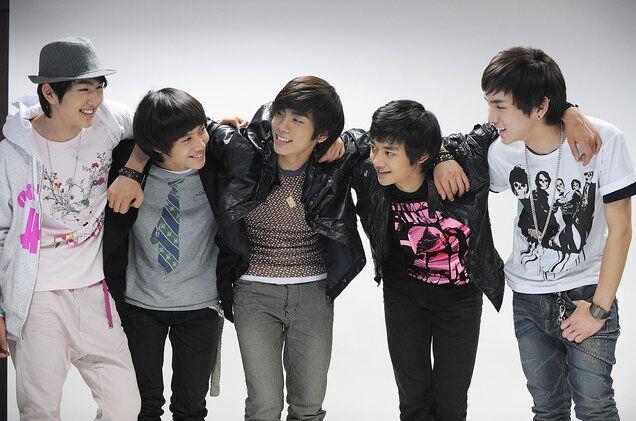 8 Boy Band Korea yang Hits di Tahun 2000an, Tahukah Kamu?