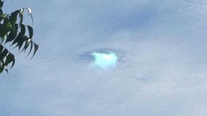 Penampakan! "LUBANG BESAR" diatas LANGIT Kota Ini,Penduduk Khawatir Serangan ALIEN!