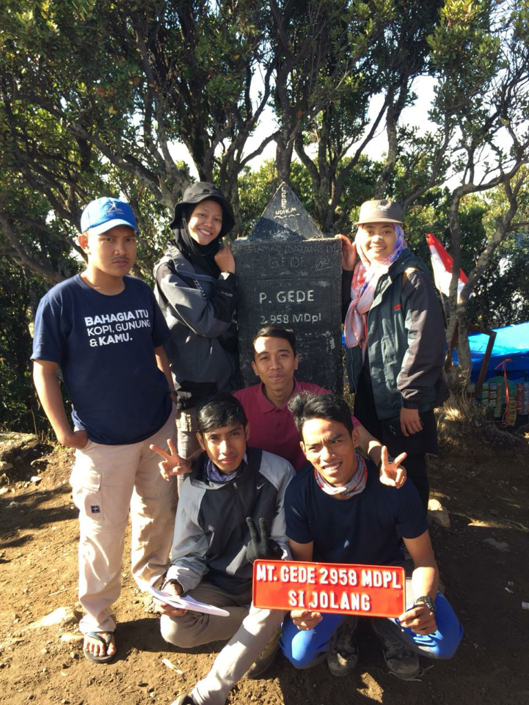 &#91;COC Travellers&#93; Tips &amp; Cerita Pendakian Menghapus Luka di Gunung Gede #AslinyaLo