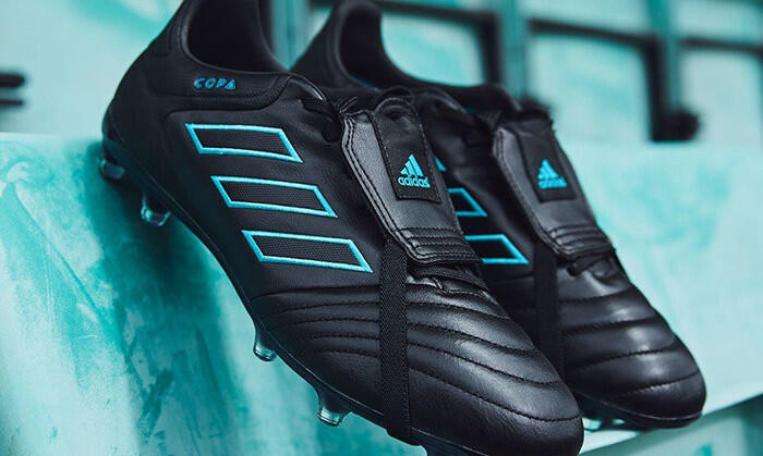 The Classic Copa Gloro Vs Premie 2.0, Adidas Vs Nike yang Vintage!
