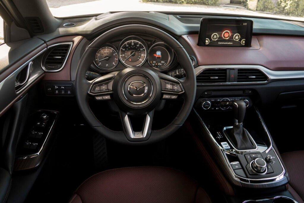 bro bagus mana Mazda CX9 vs Mitsubishi Pajero Sport Dakkar?