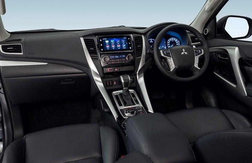 bro bagus mana Mazda CX9 vs Mitsubishi Pajero Sport Dakkar?