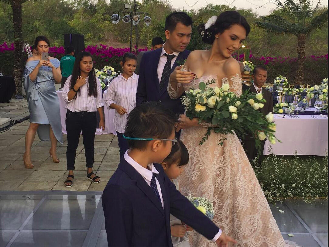 Penyanyi Alexa Key Nikah Diam-diam dan Perutnya Jadi Omongan, Nih Fotonya!