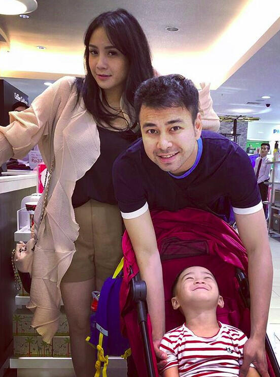 Heboh Terus! Nagita Slavina, Ayu Ting Ting, dan Raffi Ahmad Tebar Kontroversi Terus