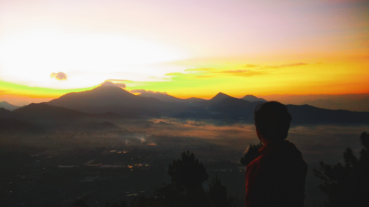 Indah, Dan Tajamnya Dingin Gunung Putri Lembang