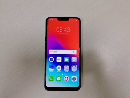 Percaya Ga Kalau Realme 2 Pro Punya Kemiripan Sama OPPO F9?