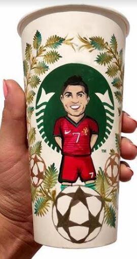 Cewek Cantik ini Menjadikan Gelas Kopi Kanvas Lukisan, Hasilnya Keren !