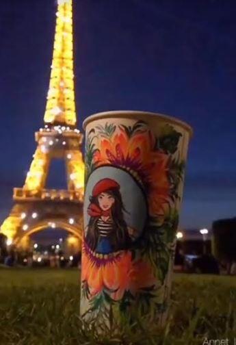 Cewek Cantik ini Menjadikan Gelas Kopi Kanvas Lukisan, Hasilnya Keren !