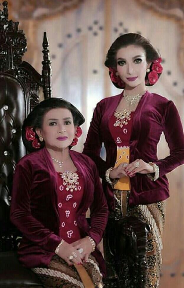 Ibunda Meninggal Dunia, Roro Fitria Dihajar Nasib Buruk Bertubi-tubi