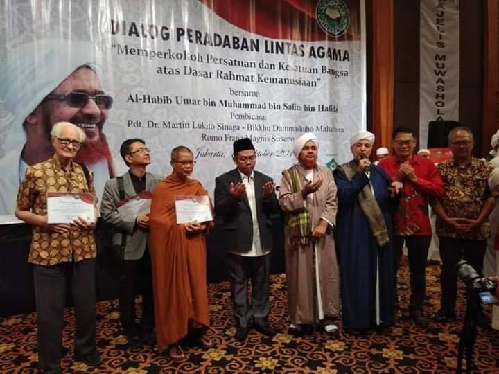 DIALOG PERADABAN LINTAS AGAMA
