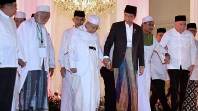 Ma'ruf Amin Bantah Dirinya Sakit (Viral Fotonya Sedang Terbaring Sakit)
