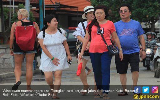 Pemerintah Harus Tegas soal Turis Tiongkok Berkantong Cekak