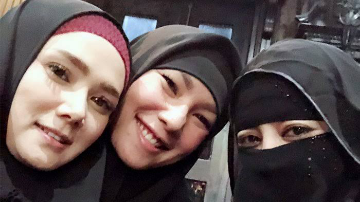 Fenomena Artis Berhijab, Kenapa Mereka Mau ?