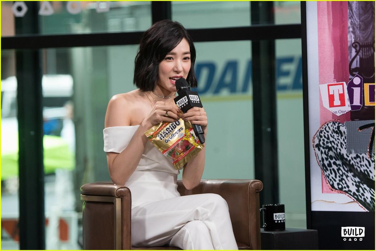 Tiffany Young Bicara tentang SNSD, Pacaran, dan Berkarier di Amerika