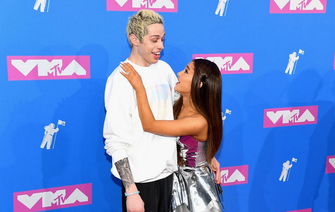 Putus, Ariana Grande Balikin Cincin Tunangan Rp 1,3 Miliar