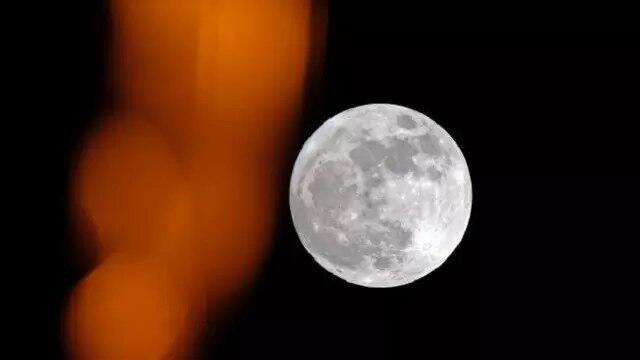 Gantikan Cahaya Lampu Jalan, Kota di China Akan Pasang Bulan Buatan