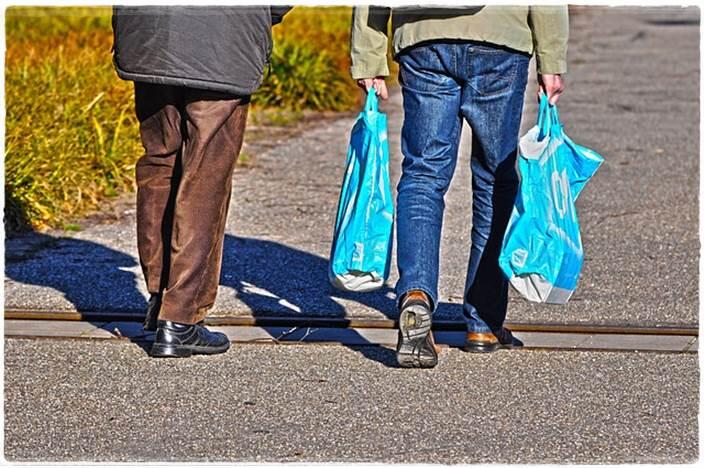 Kurangi Penggunaan Plastik Dengan 9 Cara Sederhana Ini