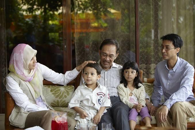 Hanum Rais Dibandingkan dgn Putri Ex Wakil PM Malaysia,kader Nasdem:bak bumi&langit