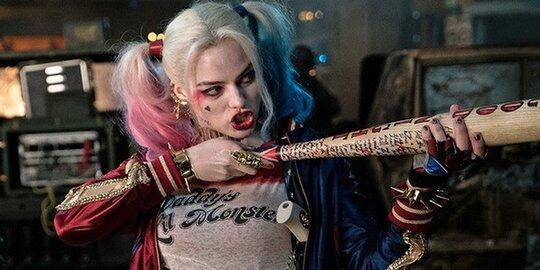 10 Superhero wanita terseksi yang jadi pujaan para pecinta komik dan film