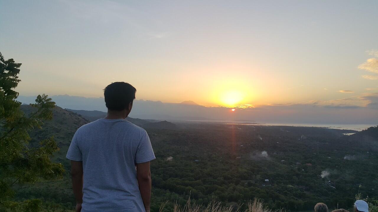 &#91;COC Travellers&#93; JALAN – JALAN HEMAT ke BUKIT BATU KURSI BALI #AslinyaLo