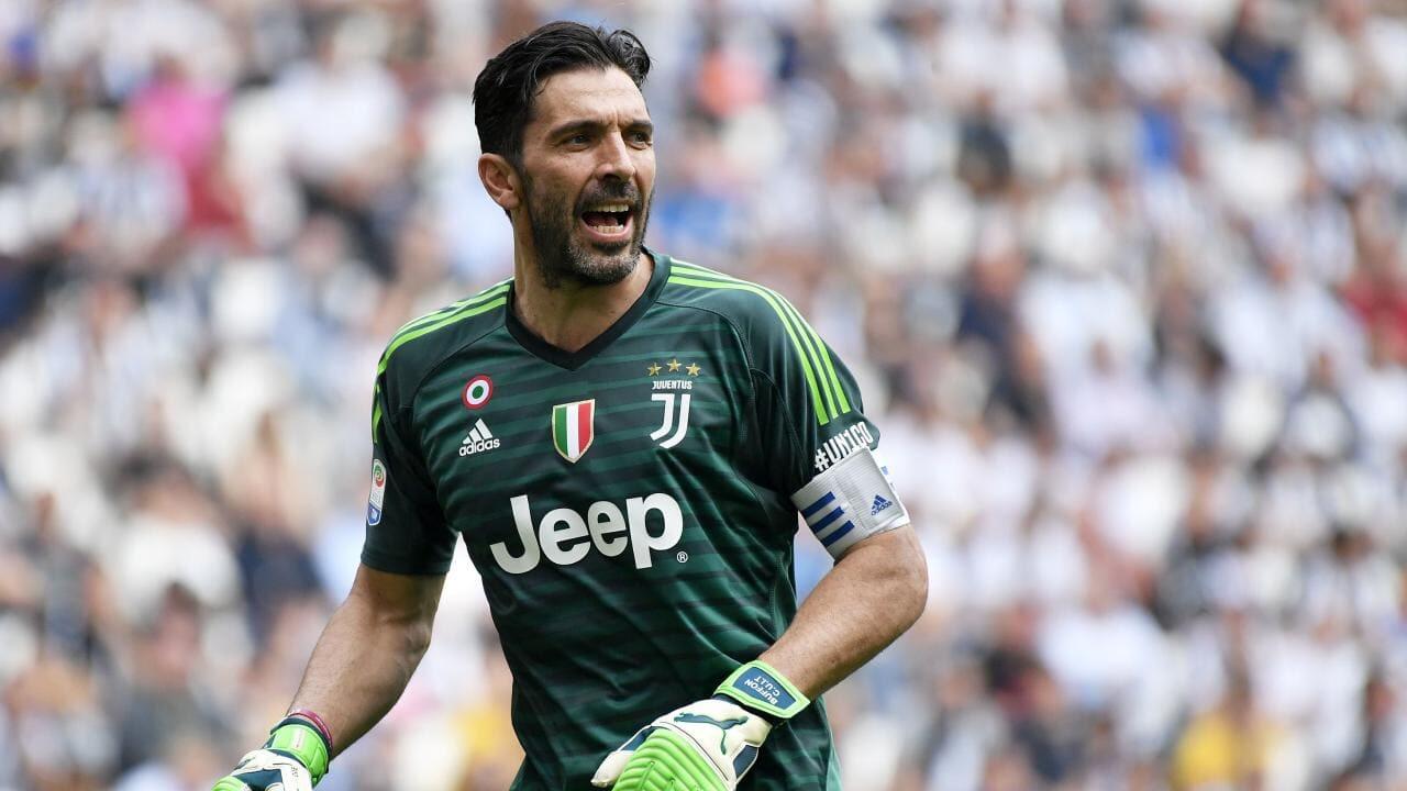 Alasan Logis Gianluigi Buffon Layak Diacungi Jempol, Serius deh Gan! 