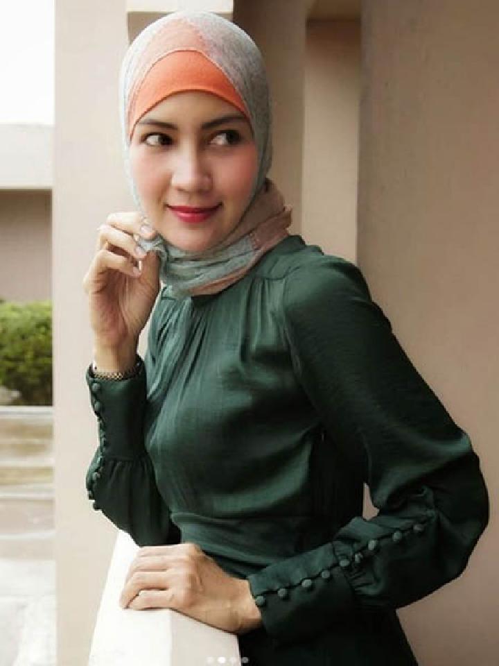 Steffy Burase: Aku sudah telat, besok pagi ke dokter