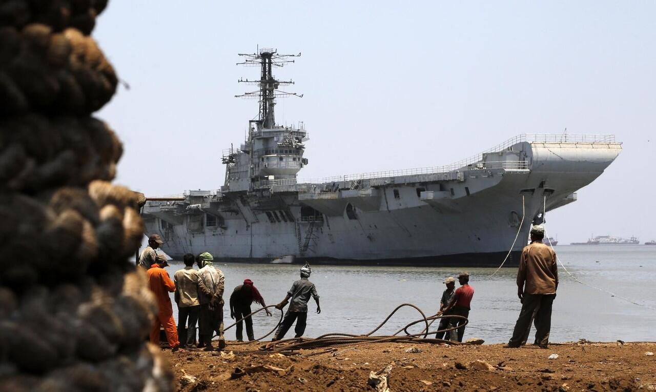  Missing in Action: India’s Aircraft Carriers .