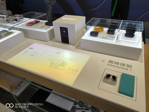 WOW! Ini Dia Store Smartphone Masa Depan!
