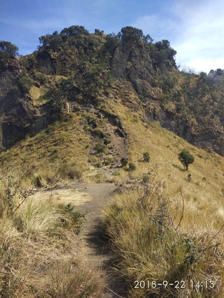 Merbabu Lintas Wekas – Suwanting 2018