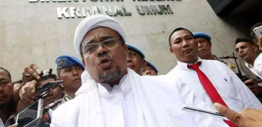 Habib Rizieq: Kibarkan Bendera Tauhid di Rumah-rumah dan Tempat Kerja