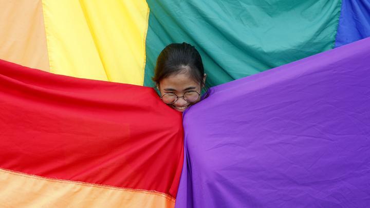 Mahathir Tegaskan Malaysia Menolak LGBT
