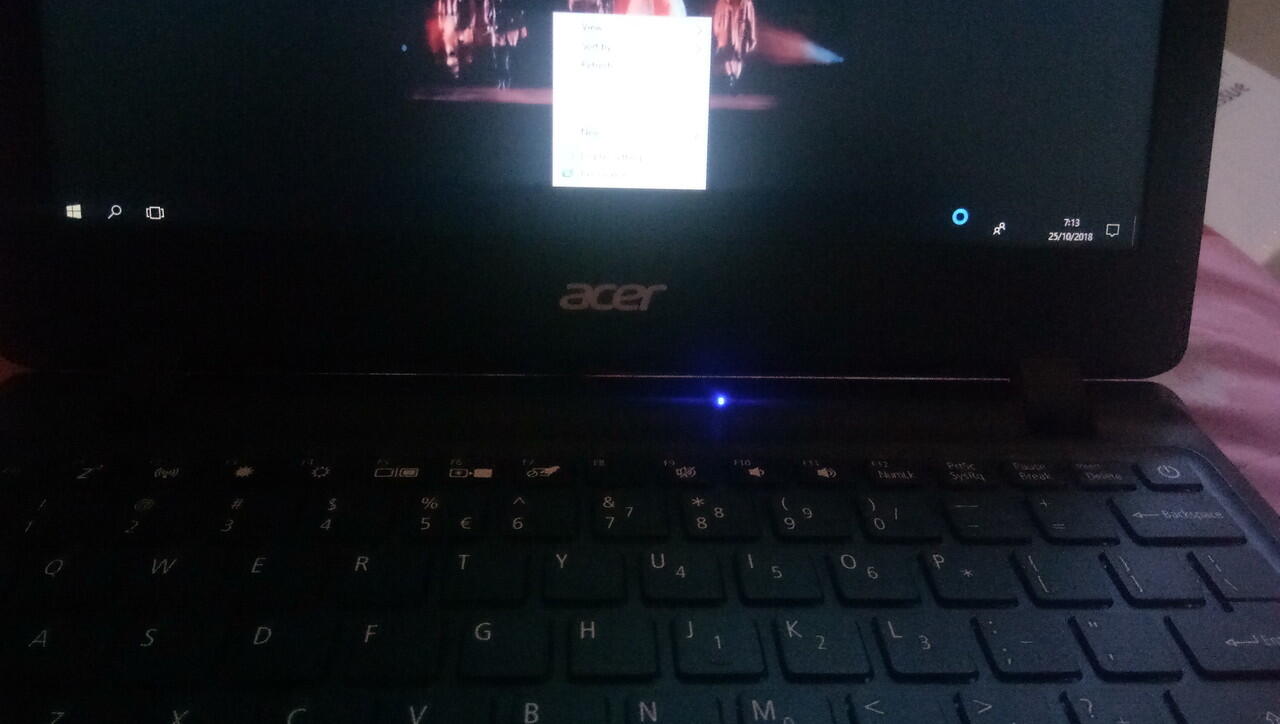 ada tampilan desktop nya, tetapi tidak bisa membuka apapun