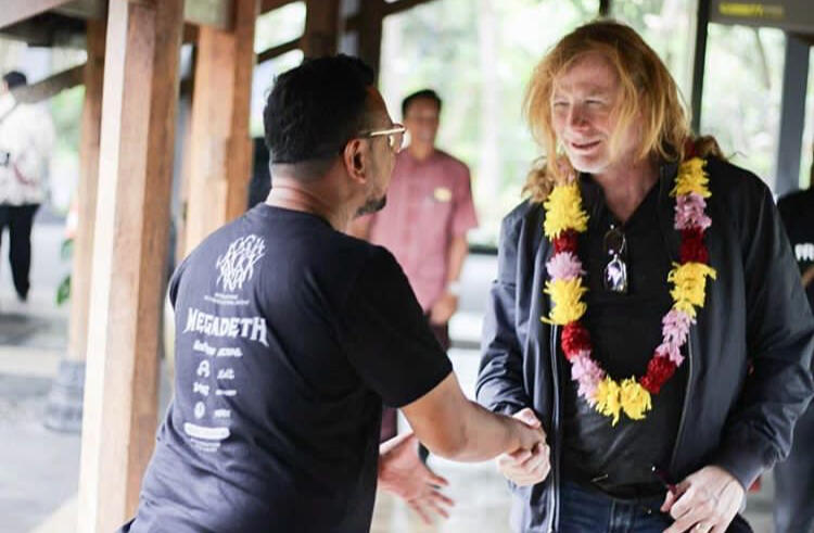 Ini Foto-foto Megadeth Ketika Mendarat di Yogyakarta