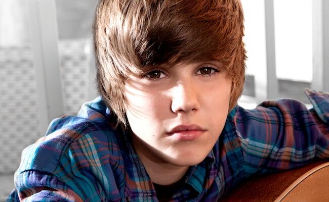Waktu Jadi Artis Baru, Justin Bieber Cuma Bisa Numpang Sama Manajer Doang